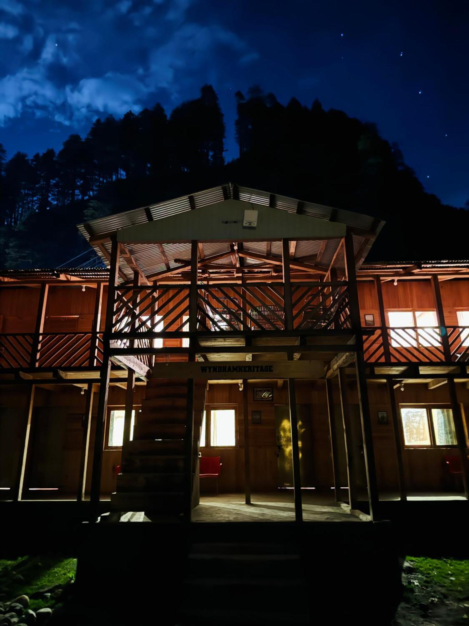 Wyndham Heritage Hotel & Resort Sharda Shardi Exterior photo